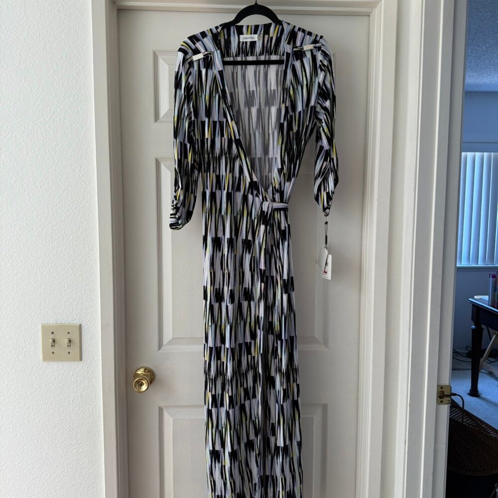 New Calvin Klein Maxi Wrap Dress - Exceptional Abstract Print  Size 10